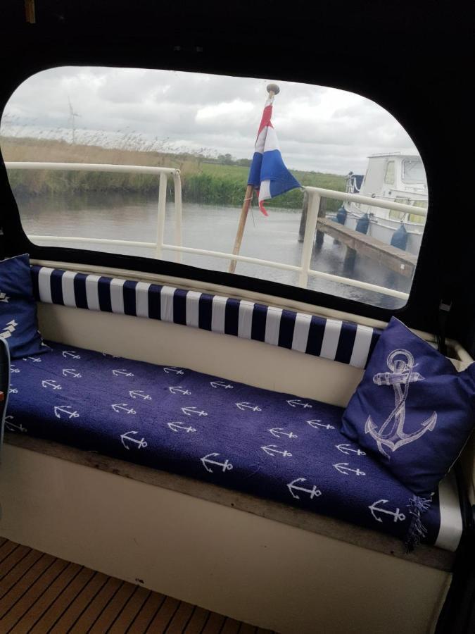 Отель Boat Stoer - Inclusief Sloep Jutrijp Экстерьер фото