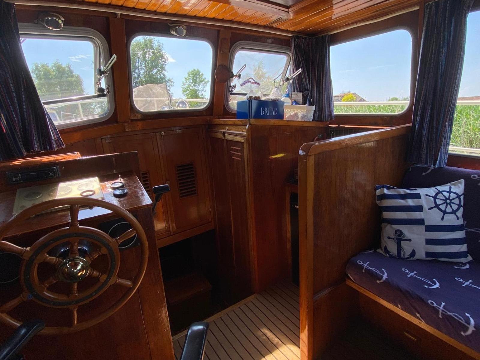 Отель Boat Stoer - Inclusief Sloep Jutrijp Экстерьер фото