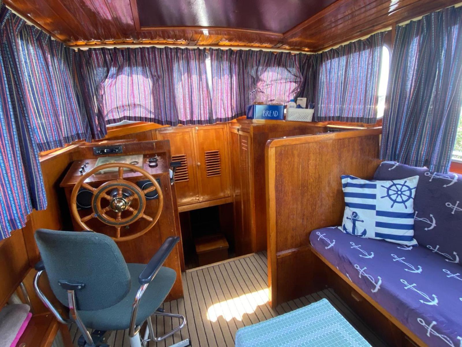 Отель Boat Stoer - Inclusief Sloep Jutrijp Экстерьер фото